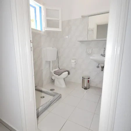 Vista Vaios & Hotel 2*